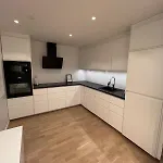 Large And Stylish 4-bedroom In The Center Senja